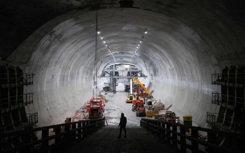 tunnel 3-min